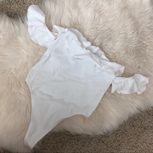 white ruffled bodysuit - Picture 1 of 1